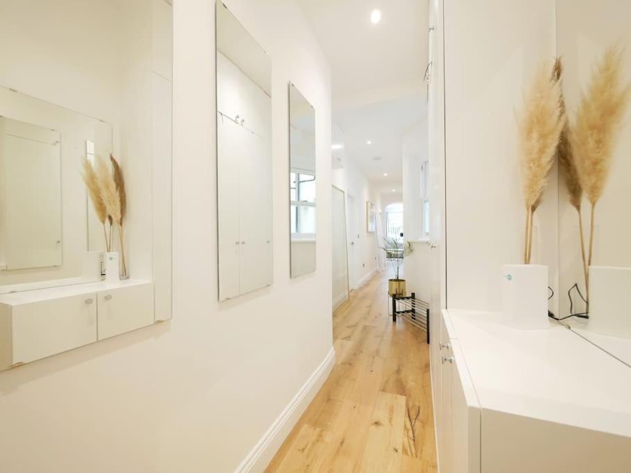 Newly Refurbished 2 Bed Apartment In Paddington London Ngoại thất bức ảnh
