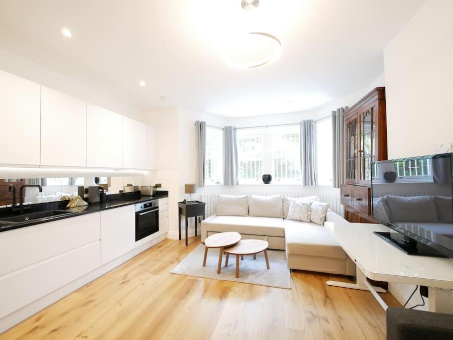 Newly Refurbished 2 Bed Apartment In Paddington London Ngoại thất bức ảnh